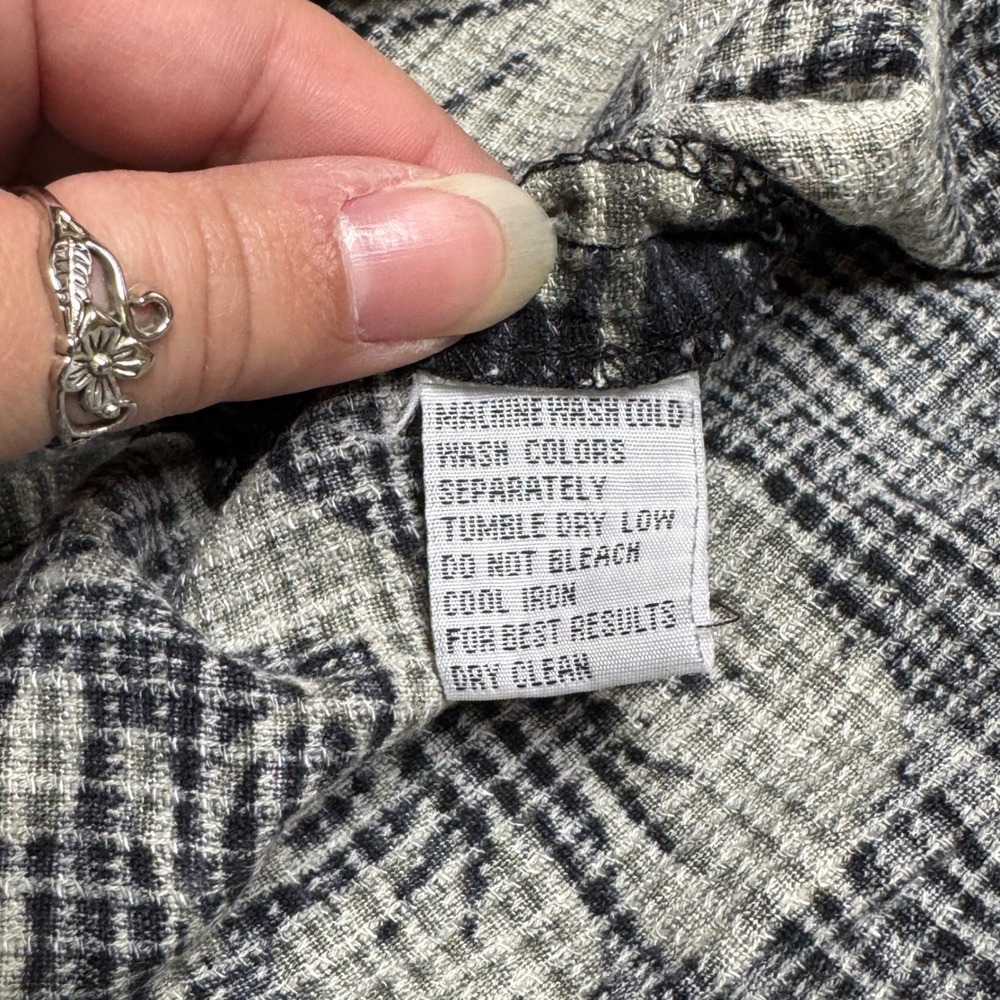 Tommy Bahama Mens XXL Silk Floral Camp Shirt Grey Black Tropical Short Sleeve - Picture 8 of 9